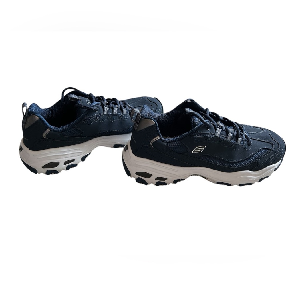 Skechers Men’s D’Lites Low Size 10 1/2 Navy
